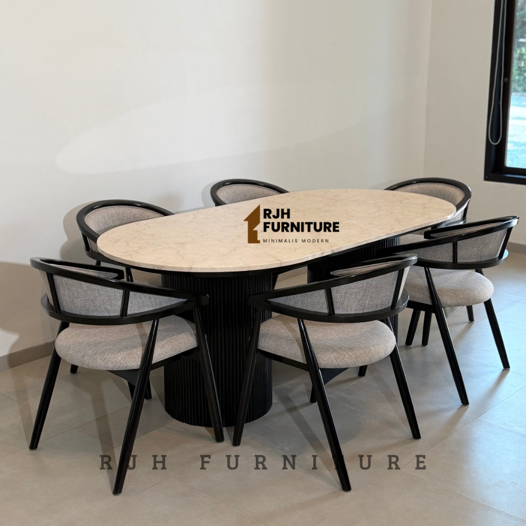 K6 Solid Teak Dining Set – Classic Natural Wood Elegance